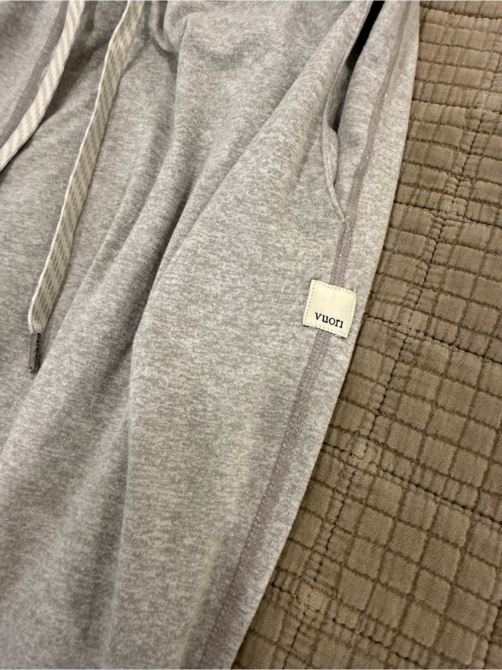 Vuori Light Gray womens Jogger Sweatpants with Drawstring - Picture 2 of 4